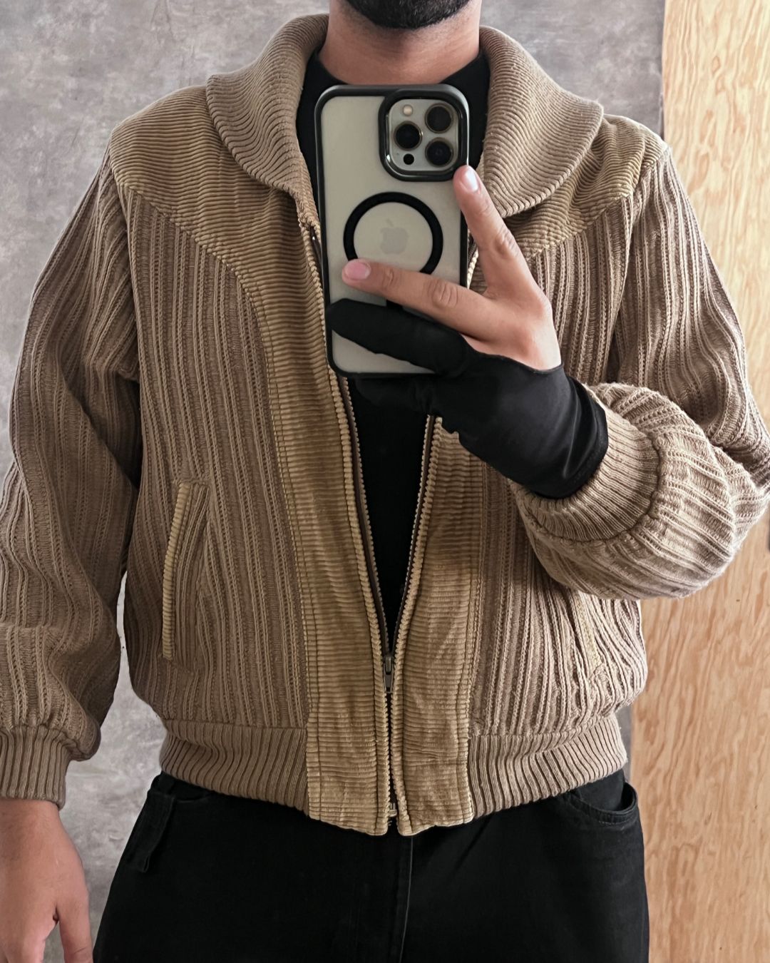 BEIGE JACKET (S)