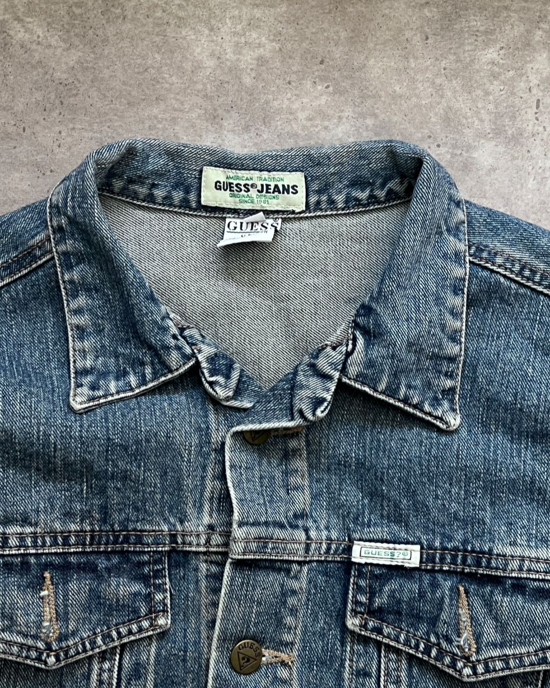 GUESS DENIM JACKET (XS)