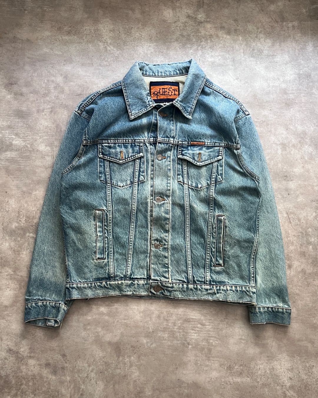 DENIM TRUCKER JACKET (L)