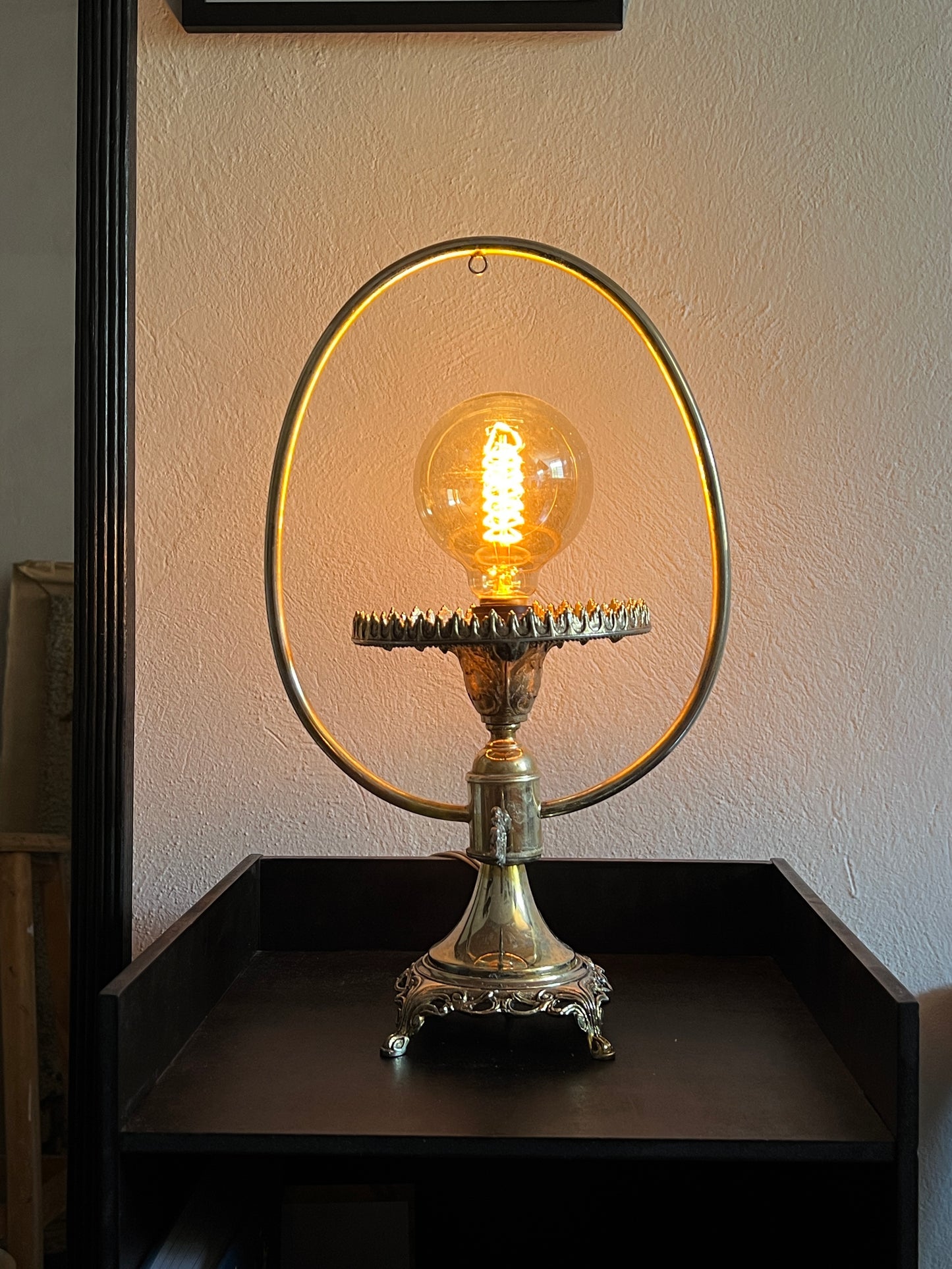 Helicoidal Vintage Lamp / Apartment