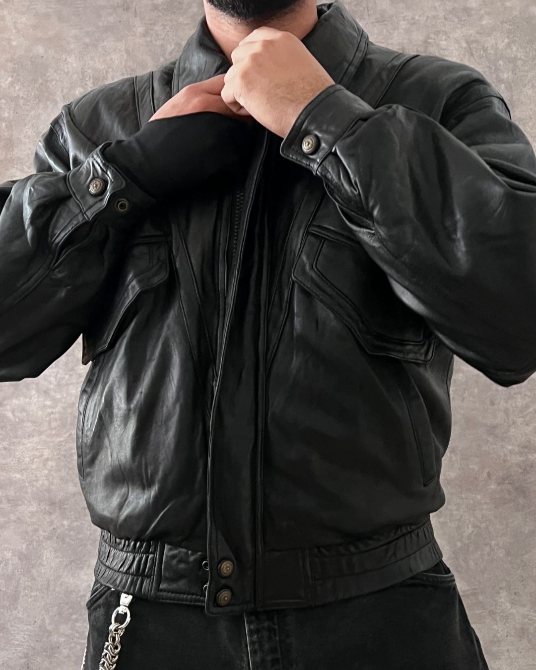 BOMBER LEATHER JACKET (M)