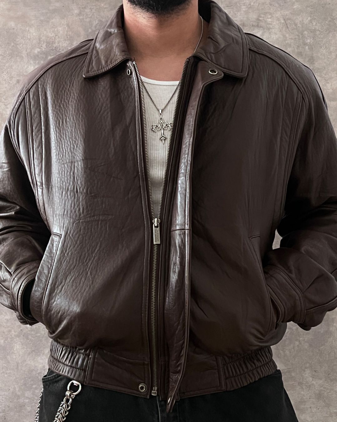 LEATHER JACKET (M)